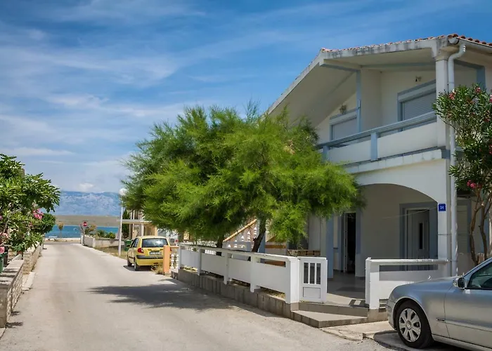 Fisa Guest house Vir